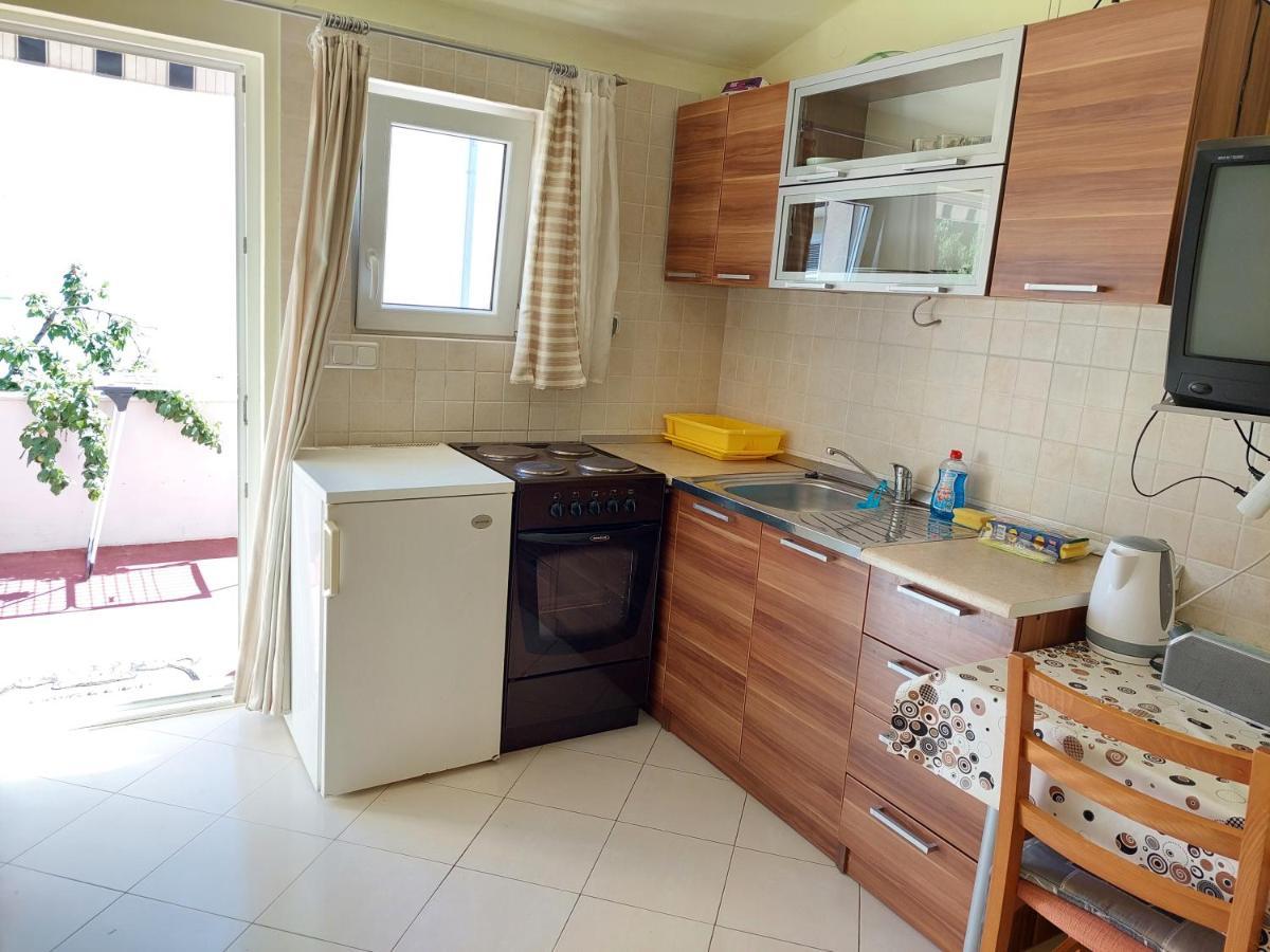 Apartmani Toni Водице Экстерьер фото